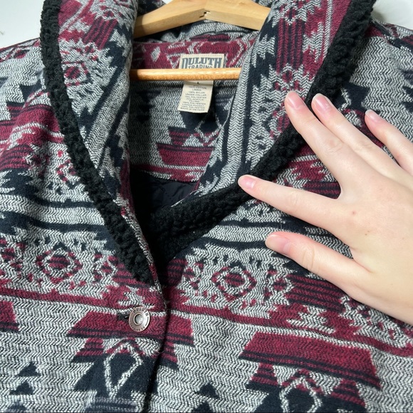 NWOT Duluth Trading Co Sherpa Festivest - Picture 5 of 11
